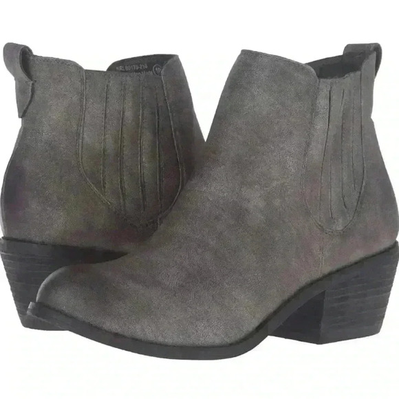 Not Rated Women's Vixeny Ankle Bootie Sz 6.5 NWT - Picture 2 of 5